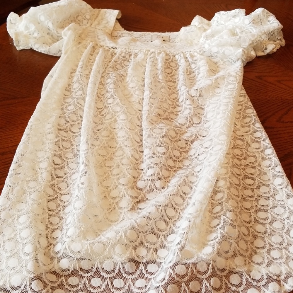 🌸Host Pick🌸Beautiful Boho chic cream lace top!